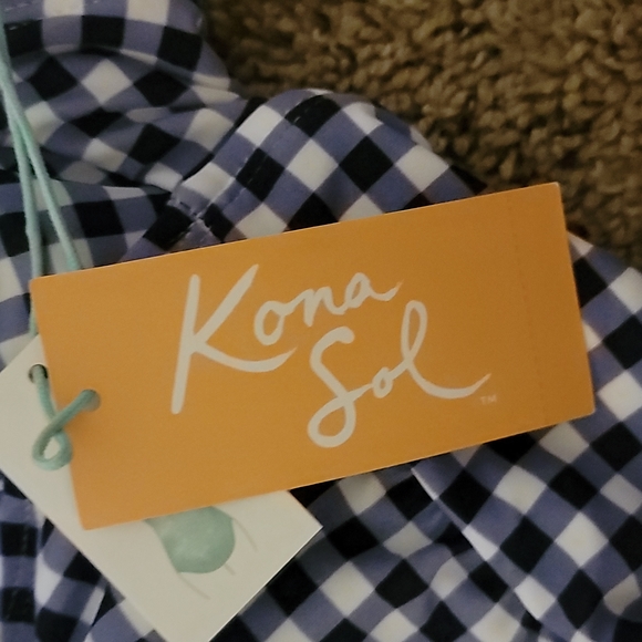 Women's Kona Sol High Coverage 1 piece Swimsuit - Picture 6 of 10